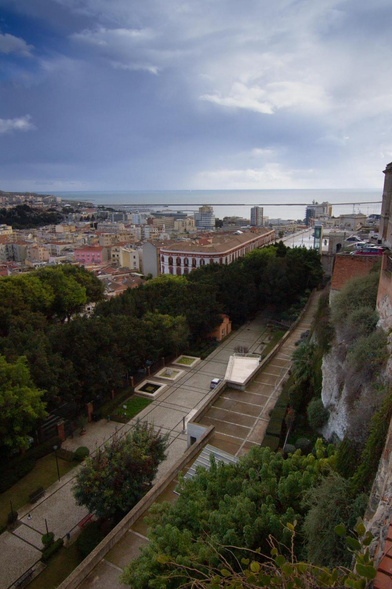 Dimora Madonna Della Speranza Cagliari Exterior foto